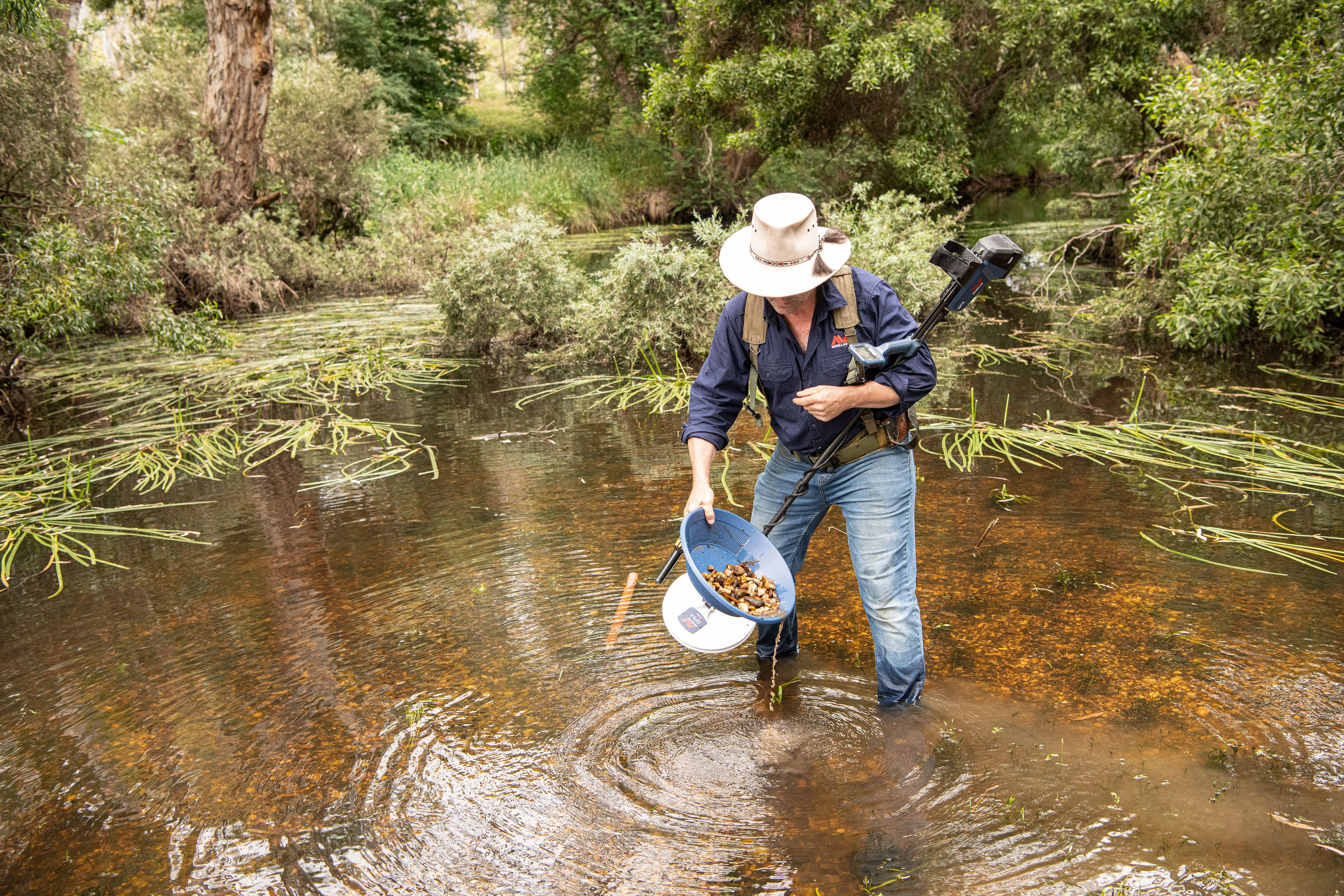 Minelab Gold Pan - Pro Gold 15 inch - Image 6