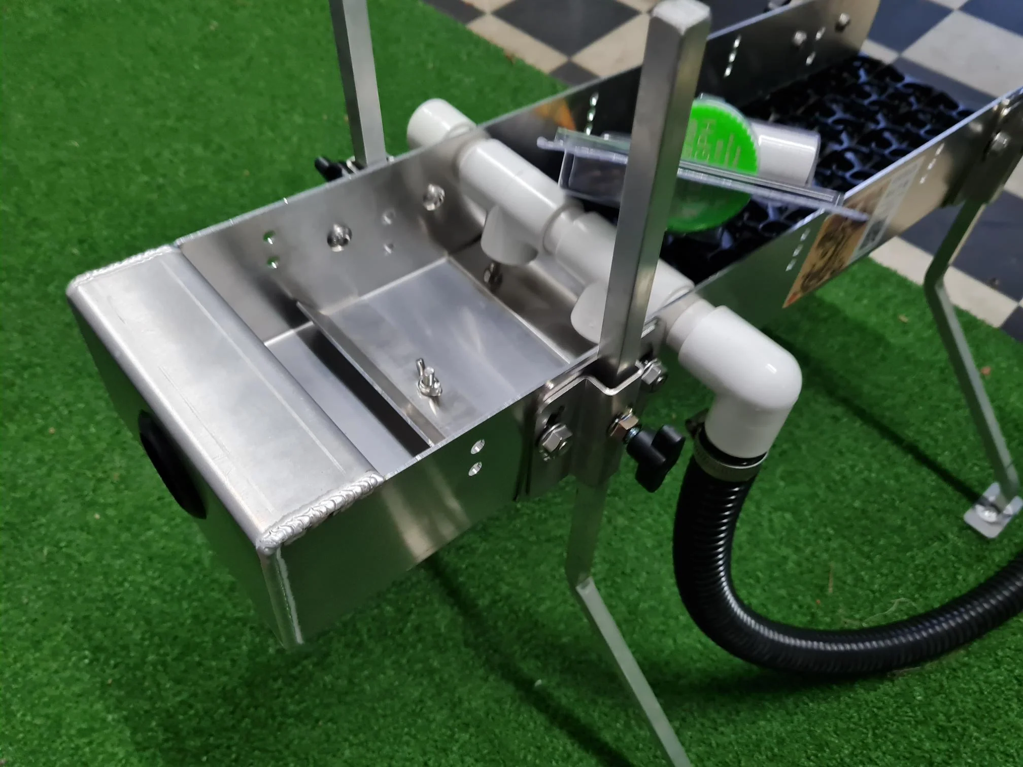 Mini Cleanup Gold Sluice 6 inch wide - Image 5